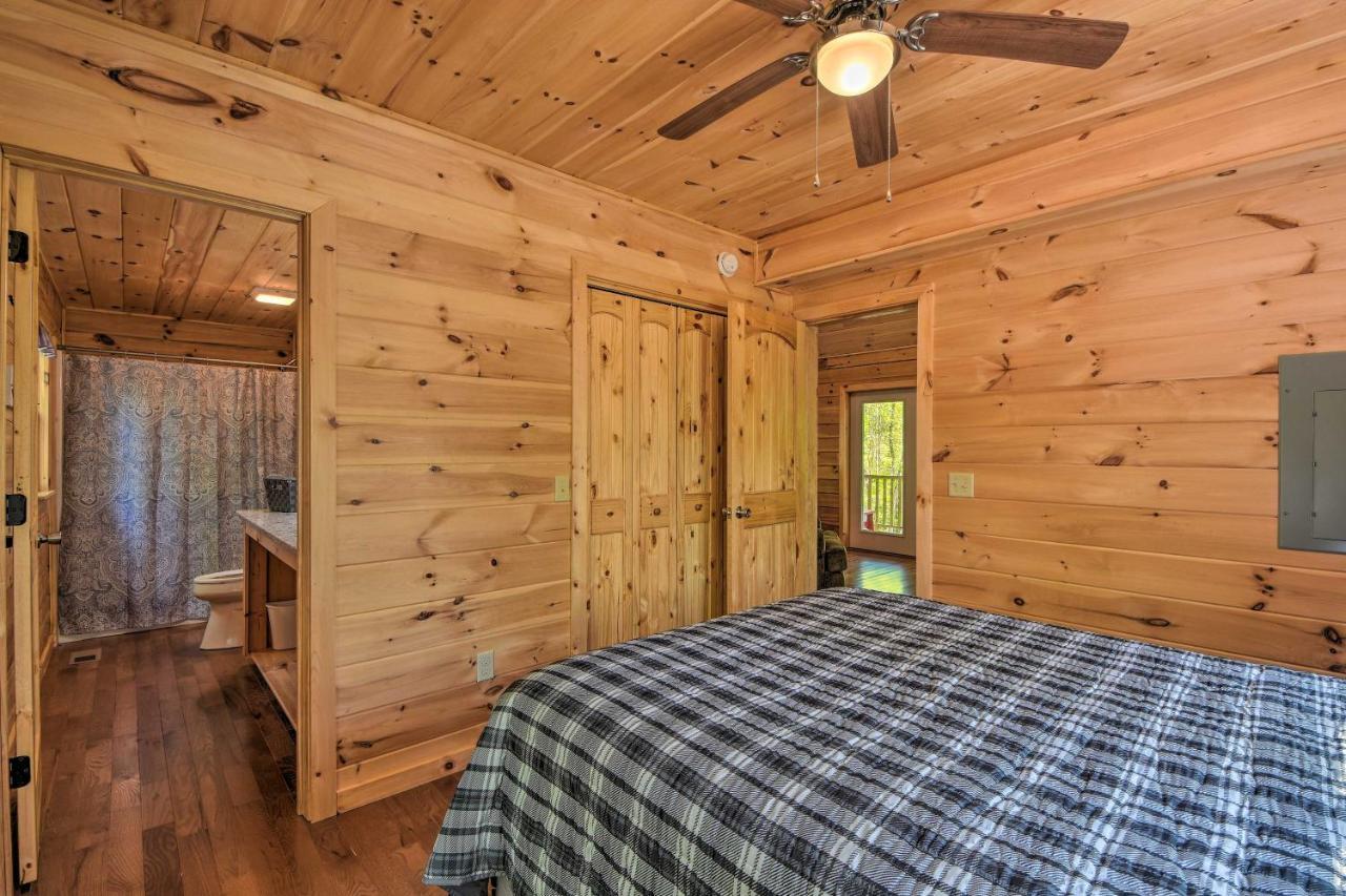 Murphy Cabin With Spacious Deck And Forest Views! 외부 사진